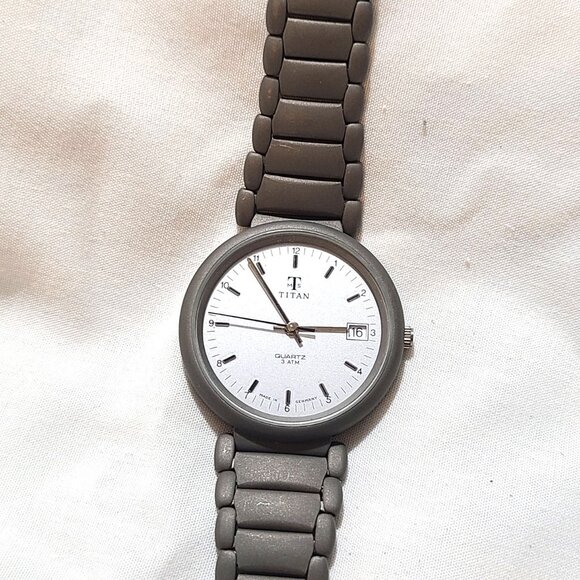 Men's Vintage Titan MTS 3ATM German Quartz Wrist Watch - Picture 4 of 12